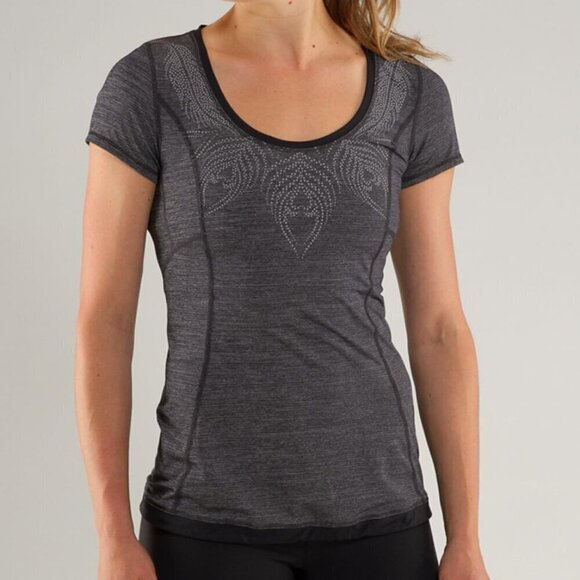 Lululemon Run: Silver Bullet Short Sleeve Tech Size 4 - Picture 1 of 9